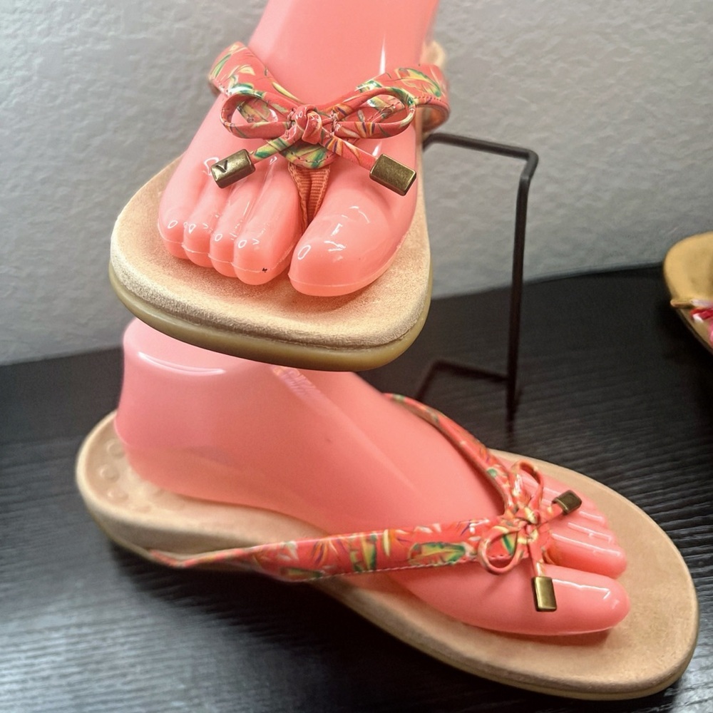 VIONIC Coral Flip Flop Sandals with Bow Accent - Picture 3 of 5